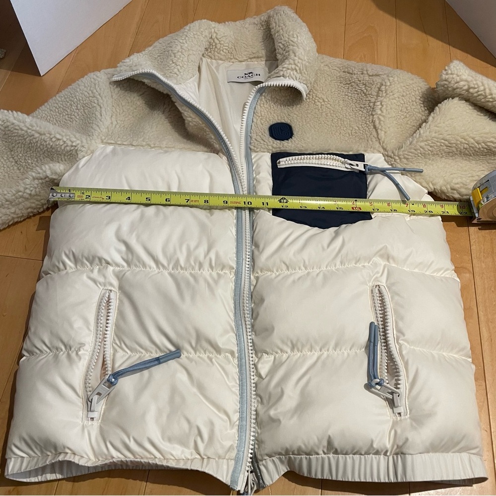 Coach Women's Sherpa Down Jacket in Cream/Blue Medium- EUC - Picture 8 of 9